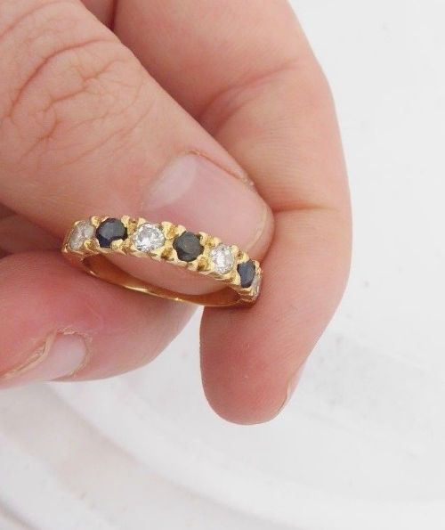 Lovely 18ct Gold Diamond & Sapphire Seven Stone Half Eternity Ring