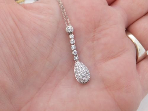 18ct White Gold 0.9ct Diamond Cluster Pendant on 9ct White Gold Chain