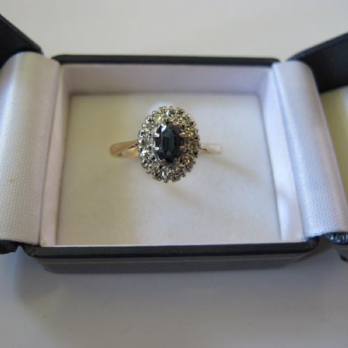 Beautiful 0.75ct Sapphire and 0.6ct Diamond Ring