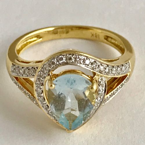 An Art Deco 3ct Aquamarine with 0.5ct of Diamonds Ring Set in 18ct Yellow Gold