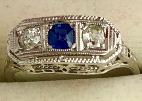 Super Quality18ct Gold Old Mined Cut Diamond & Sapphire Three Stone Art Deco Ring