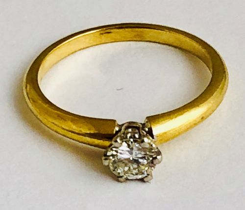 Beautiful Art Deco 18ct Gold 0.4ct Diamond Solitaire Ring