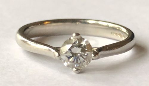 Lovely Platinum Diamond Solitaire Ring