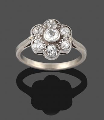 Beautiful 18ct White Gold Antique 1ct Diamond Cluster Ring