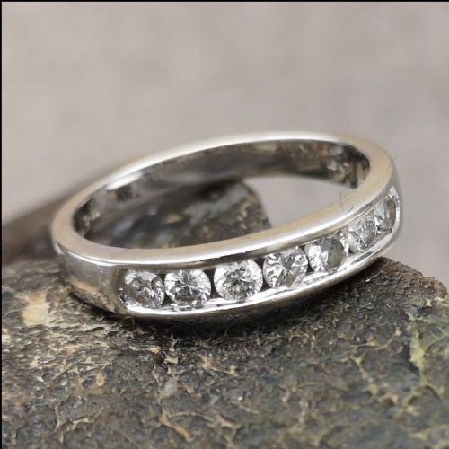Half Eternity 18ct White Gold 0.33ct Diamond 7 Stone Ring
