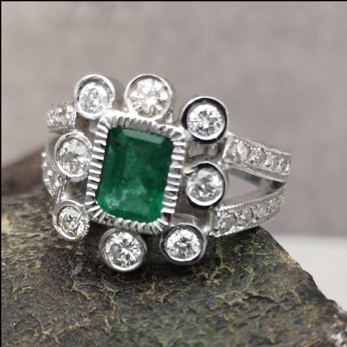 Stunning Art Deco Bespoke 18ct White Gold1.2ct Emerald & 1.2ct Diamond Ring