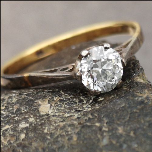 Beautiful Edwardian 18ct Gold 0.7ct Diamond Solitaire Ring