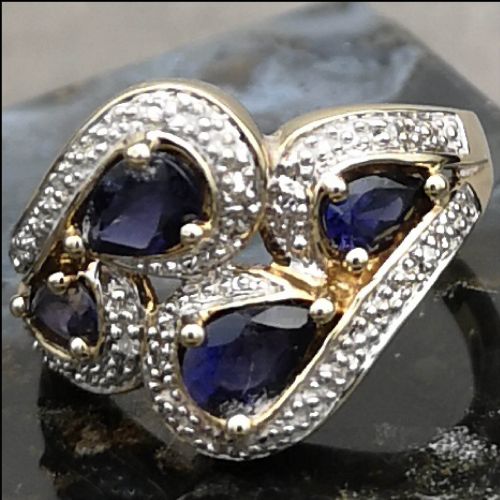 Stunning 9ct Gold Amethyst and Diamond Cluster Ring