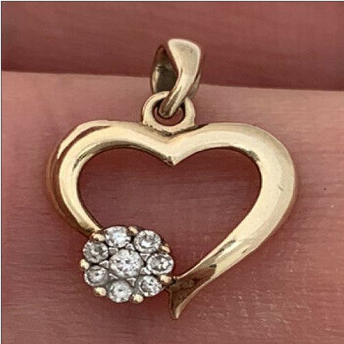 9ct Gold Diamond Sweetheart Pendant
