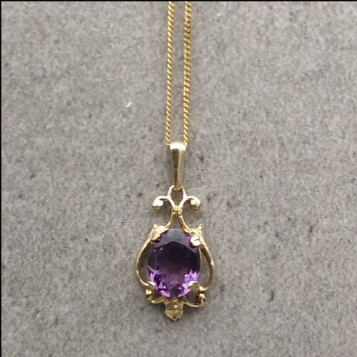 A Vintage 9ct Gold Amethyst Drop Necklace