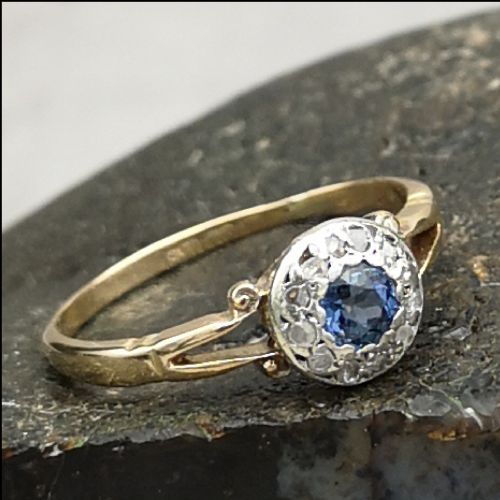 Victorian 18ct Gold Sapphire and Diamond Flower Ring,
