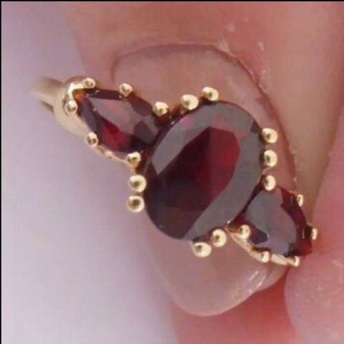 14ct Gold Three Stone Garnet Ring