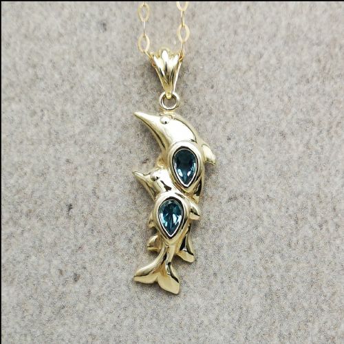 9CT GOLD BLUE TOPAZ DOLPHIN PENDANT AND CHAIN