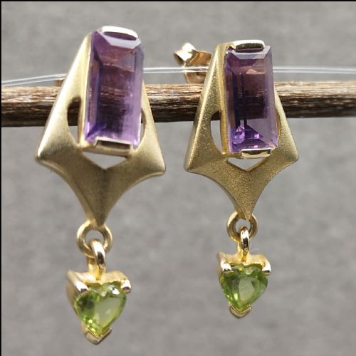 9ct Gold Amethyst and Peridot Earrings