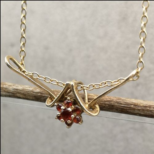 9ct Gold Ruby Flower Cluster Pendant Necklace