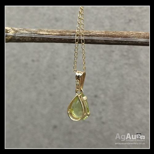 fig 1. 9ct Gold Peridot Pendant on Trace Chain