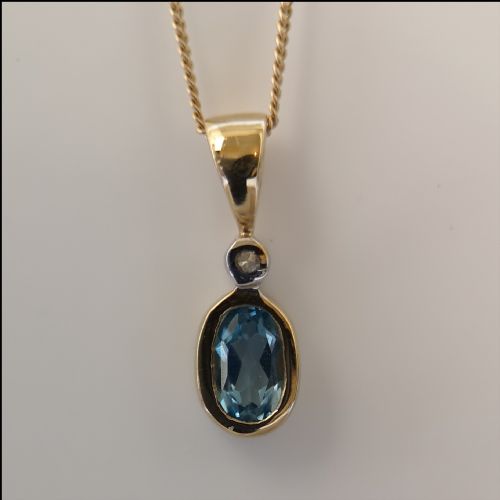 9ct Gold Blue Topaz & Diamond Necklace