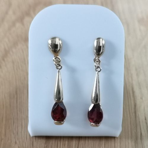 9ct Gold Garnet Drop Earrings