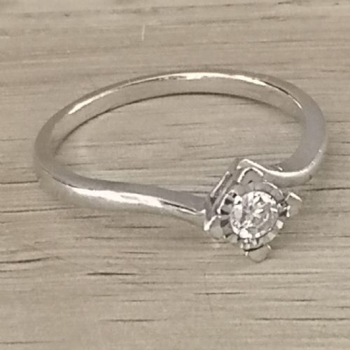9ct White Gold Diamond Solitaire Ring