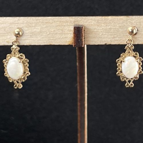 9ct Gold Vintage Opal Drop Earrings