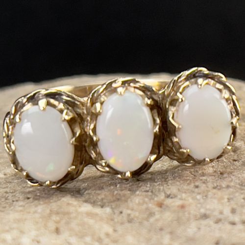 9ct Gold Vintage Three Stone Opal Ring