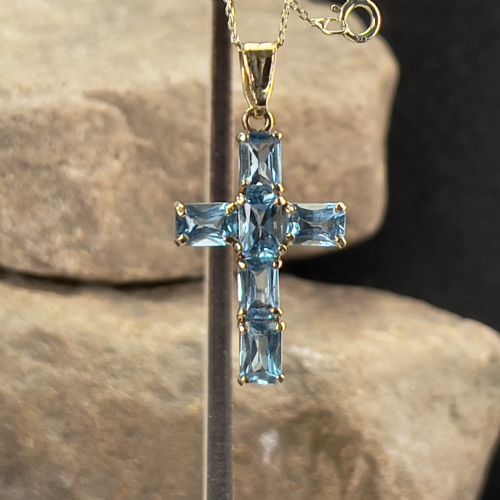 9ct Gold Blue Topaz Stone Set Cross Pendant Necklace