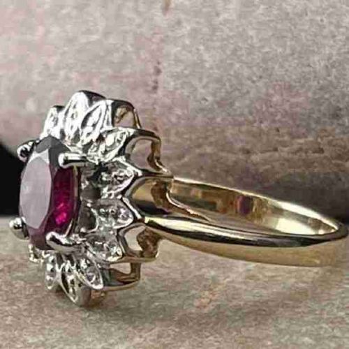 fig 1. 9ct Gold Garnet & Diamond Ring