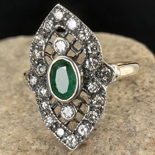 fig 1. 18ct Gold & Platinum Art Deco Diamond & Emerald Ring