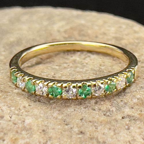 18ct Gold Diamond & Emerald Half Eternity Ring