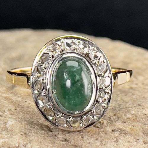 18ct Gold Emerald Cabochon & Rose Cut Diamond Cluster Ring