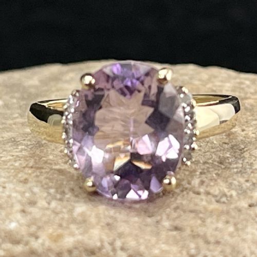 9ct Gold Diamond & Amethyst Cluster Ring
