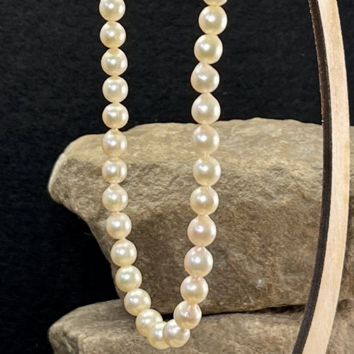 9ct Gold Clasp 16" Pearl Necklace