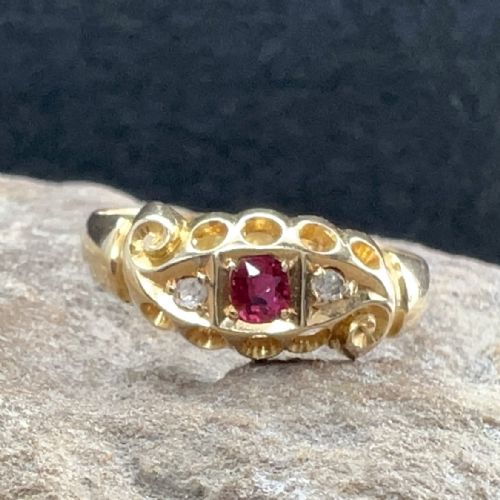 fig 1. 18ct Gold Edwardian Ruby and Diamond Ring
