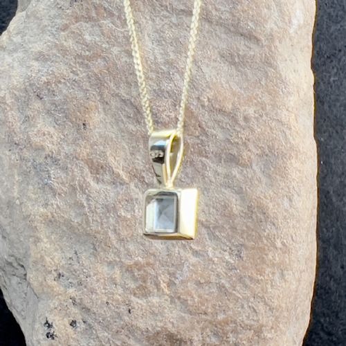 9CT GOLD BLUE TOPAZ PENDANT NECKLACE - ADDITIONAL PHOTO 6