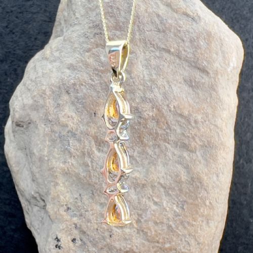 9CT GOLD TOPAZ DIAMOND PENDANT NECKLACE - ADDITIONAL PHOTO 4
