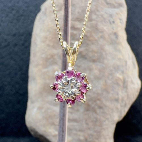 9CT GOLD RUBY DIAMOND CLUSTER PENDANT NECKLACE - ADDITIONAL PHOTO 8