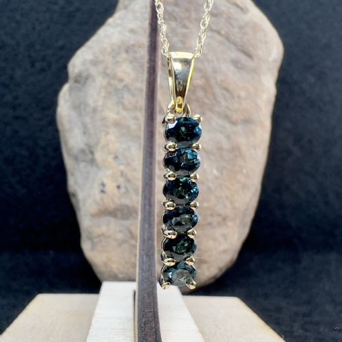 10ct Gold Blue Topaz Pendant Necklace