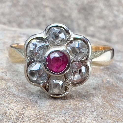 Victorian 18ct Gold Ruby & Old Cut Diamond Daisy Cluster Ring