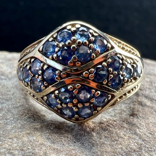 9ct Gold Sapphire Cluster Ring