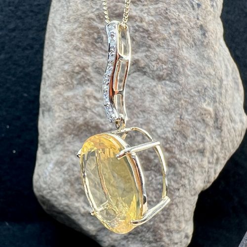9CT GOLD DIAMOND LARGE YELLOW QUARTZ DROP PENDANT NECKLACE - ADDITIONAL PHOTO 1