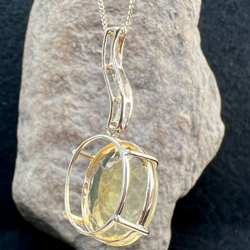 9CT GOLD DIAMOND LARGE YELLOW QUARTZ DROP PENDANT NECKLACE - ADDITIONAL PHOTO 3