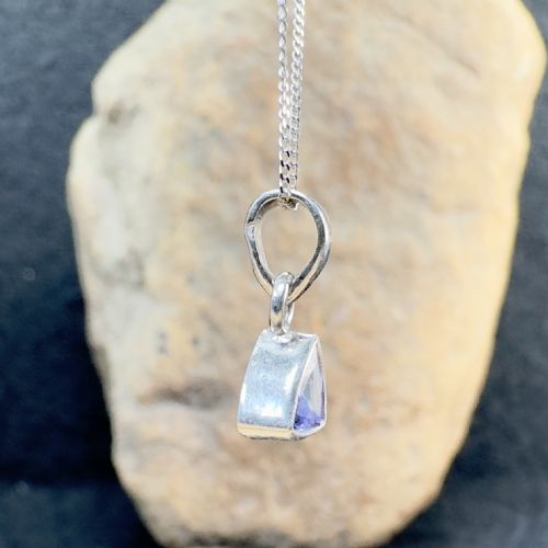 9CT WHITE GOLD BLUE TOPAZ PENDANT NECKLACE - ADDITIONAL PHOTO 3