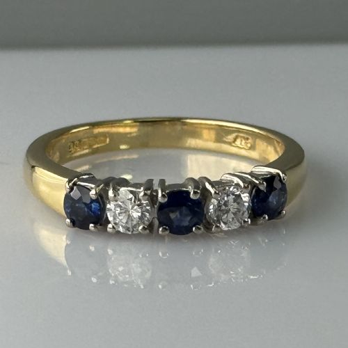 18ct Gold Diamond & Sapphire Ring