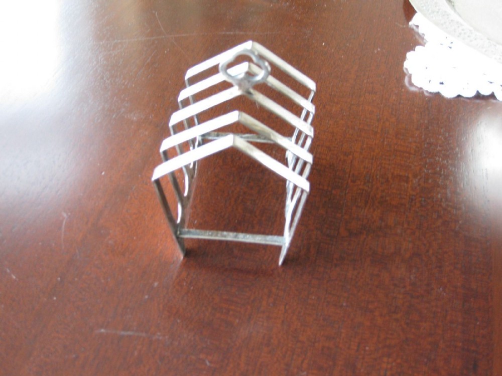 Lovely Art Deco Hallmarked Silver Toast Rack