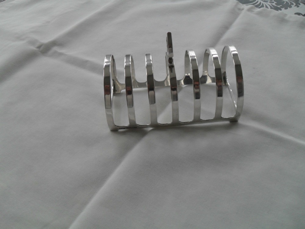 Lovely Hallmarked Silver Seven Bar Toast Rack Mappin & Webb