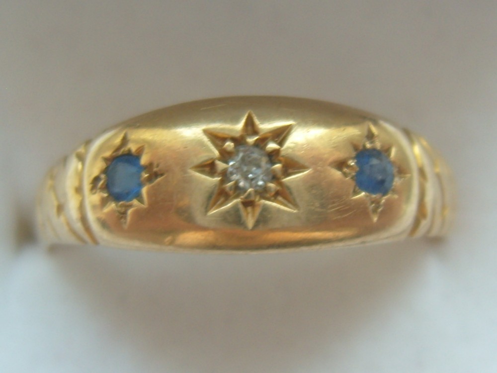 Lovely Edwardian 18ct Gold Sapphire and Diamond Ring
