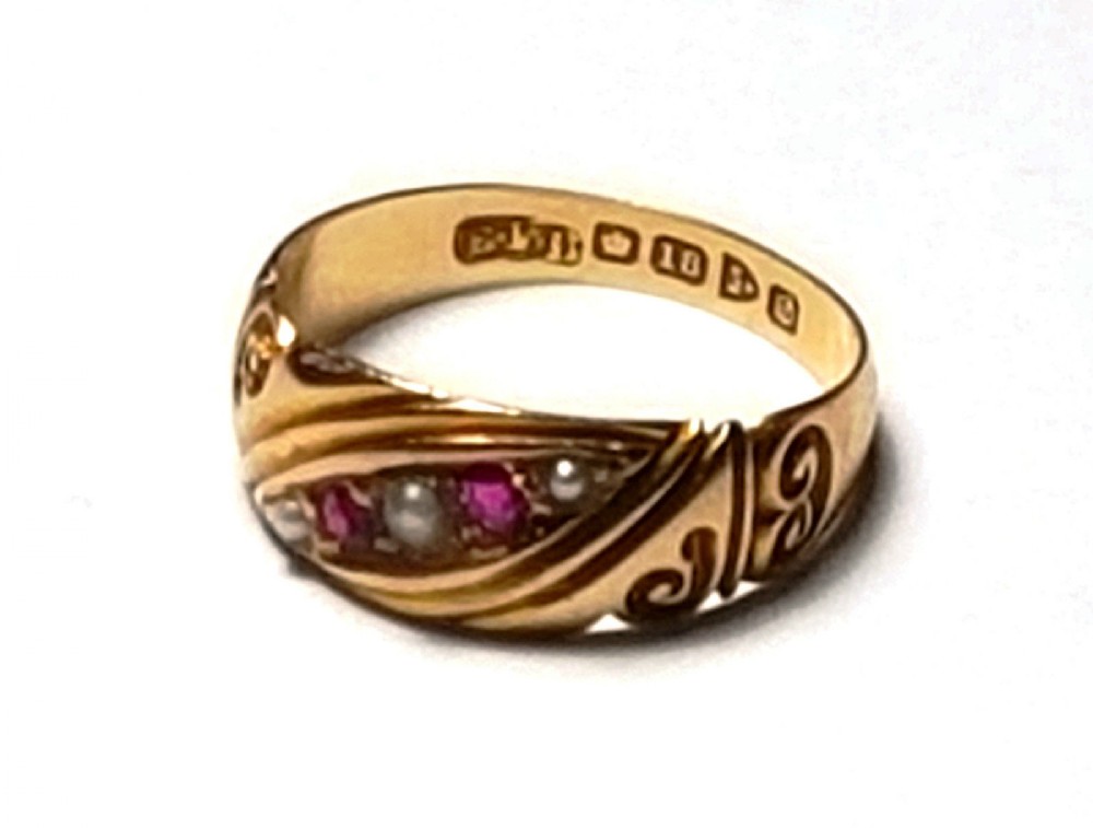 Edwardian Art Nouveau 18ct Gold Ruby & Seed Pearl Ring Chester 1904 