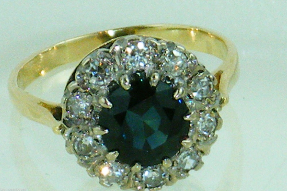 Stunning Art Deco 18ct gold sapphire and diamond ring.