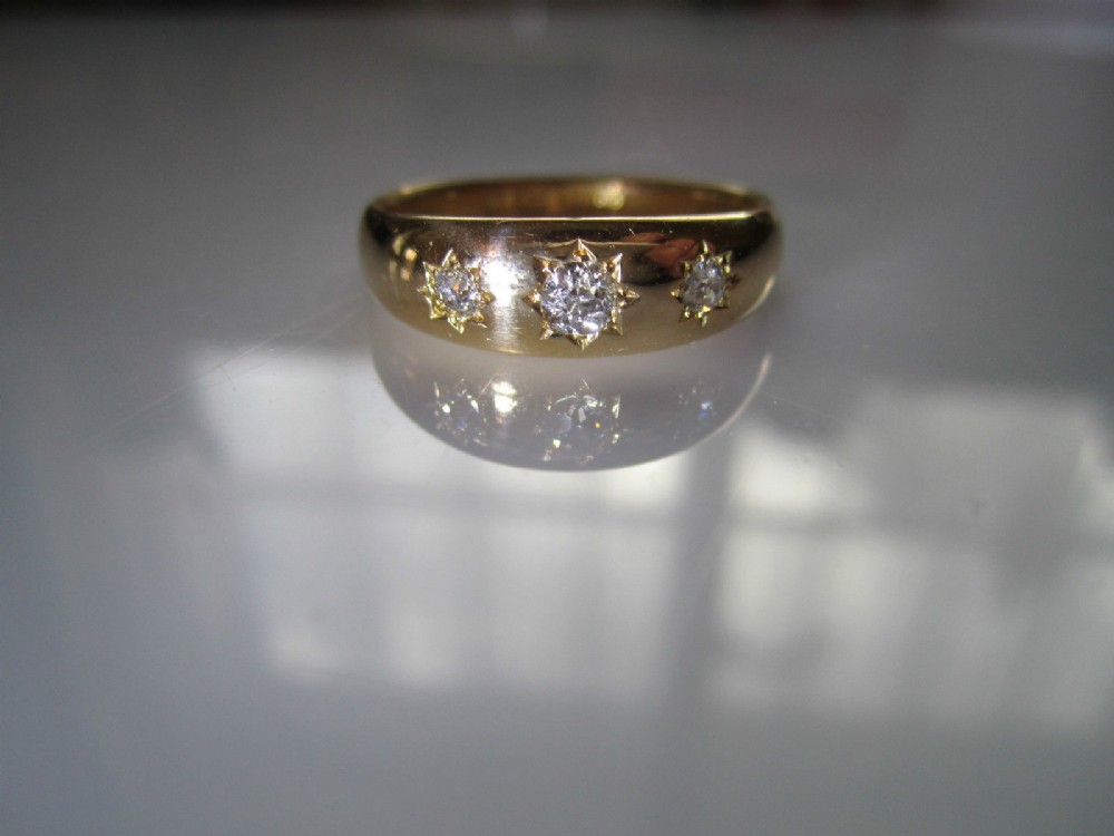 Fine Victorian three stone Diamond 18 CT gold gypsy ring hallmarked 1897 