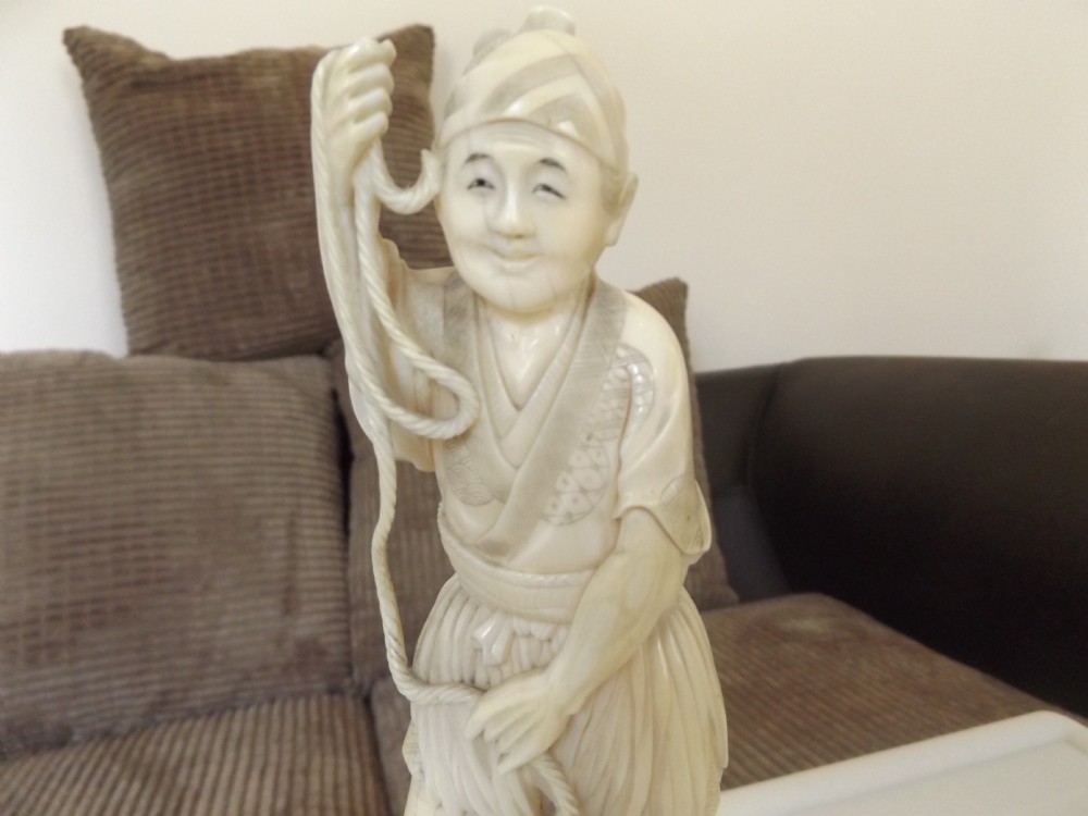 Stunning Chinese Ivory Figure of a Man Holding a Heron C1900